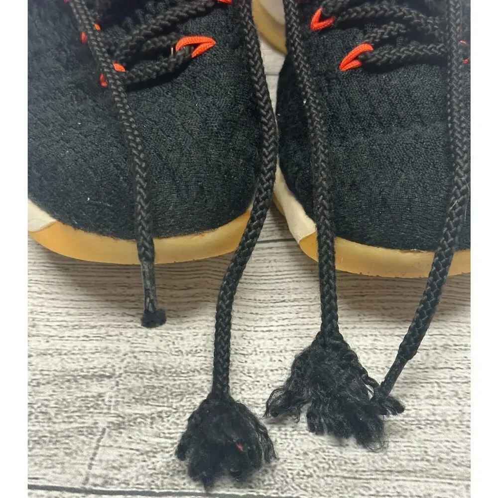 Nike Youth Size 5.5Y Basketball Shoes Black Bright Crimson